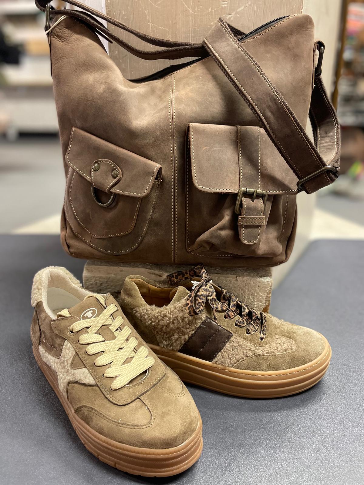 Damenschuhe bei Schuhhaus Öfner in Zirl - Bild 36